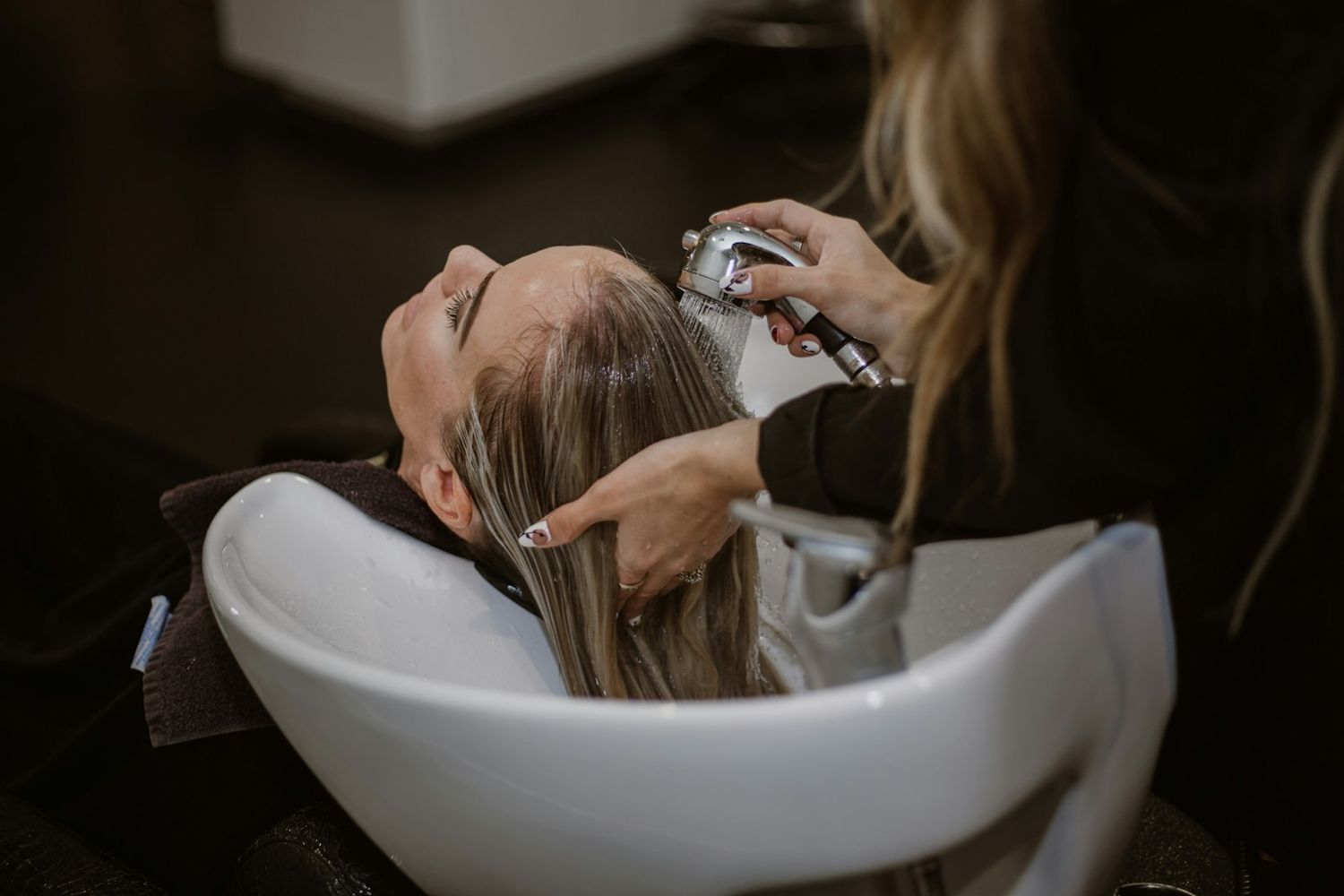 Un shampoing au bac